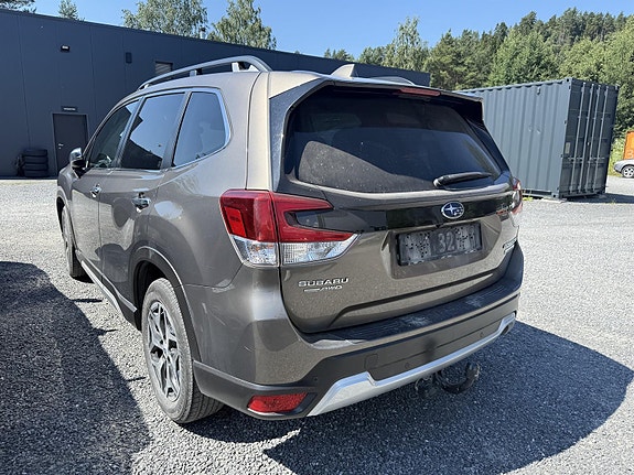 Subaru Forester 4 of 5
