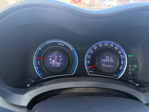 Toyota Auris 28 of 30