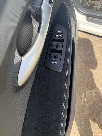 Toyota Auris 16 of 30