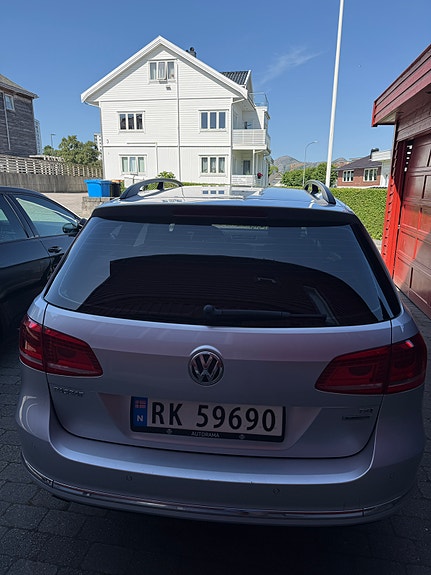 Volkswagen Passat 3 of 5
