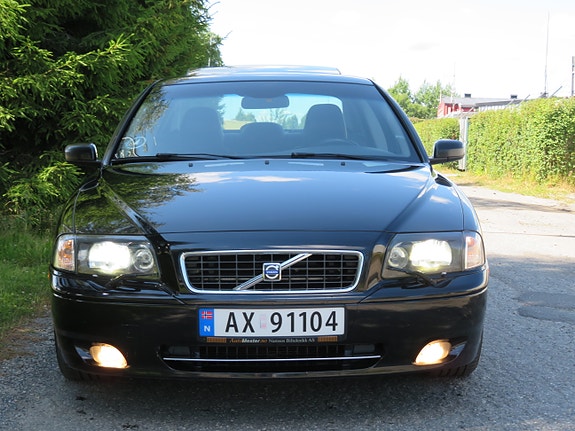 Volvo S80 2 of 30