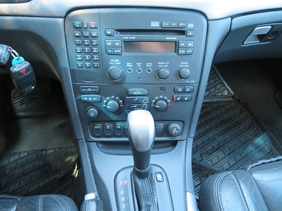 Volvo S80 30 of 30