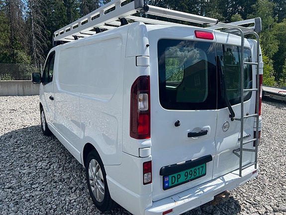 Opel Vivaro 3 of 5