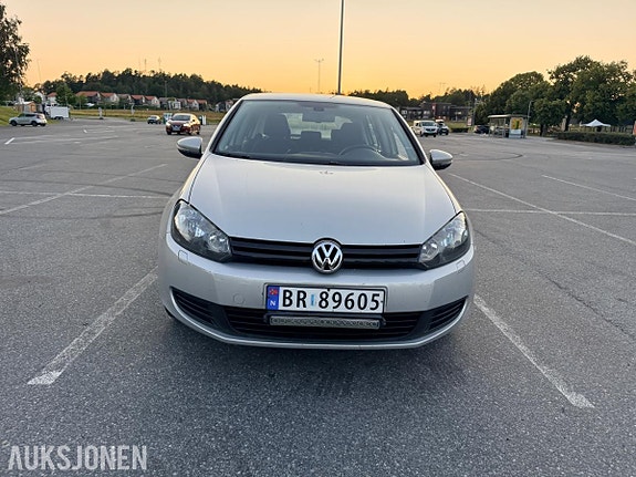 Volkswagen golf 2 of 5