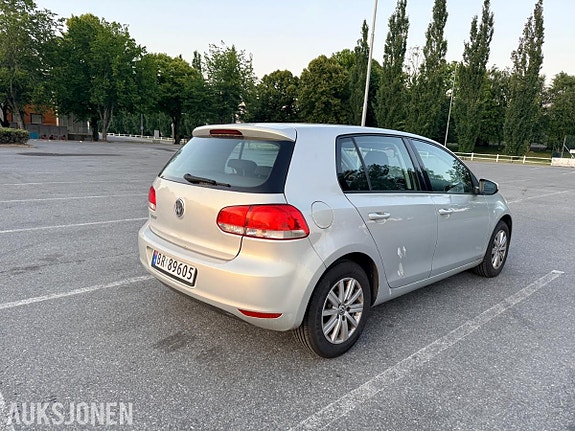 Volkswagen golf 5 of 5