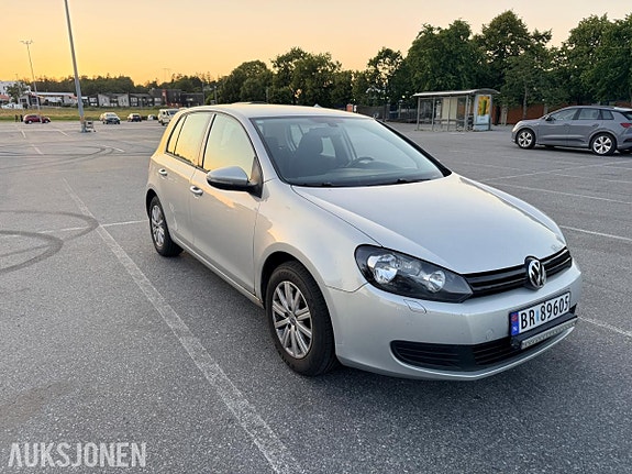 Volkswagen golf 3 of 5