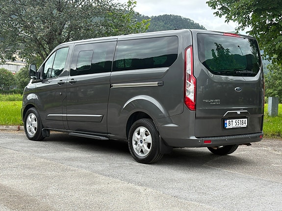 Ford Tourneo Custom 4 of 5
