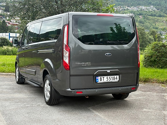 Ford Tourneo Custom 5 of 5