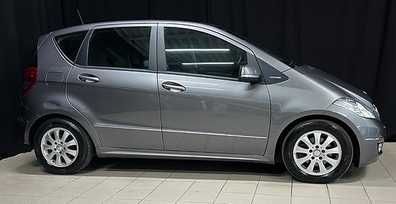 Mercedes-Benz A-Klasse 3 of 5