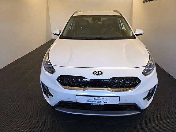 Kia Niro 2 of 5