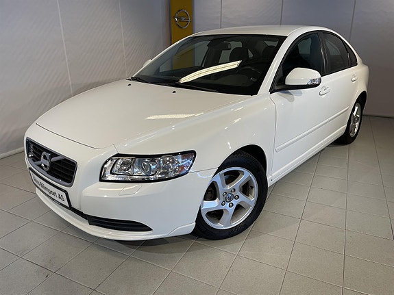 Volvo S40 5 of 5