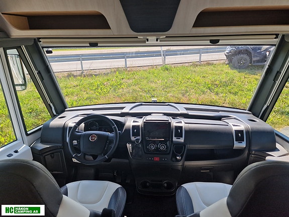 Challenger Sirius 2060 – 2021-modell – Automat – Solcelle – 100 Ah Litium – Meget velholdt 12 of 30