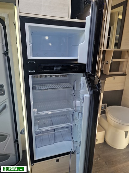 Challenger Sirius 2060 – 2021-modell – Automat – Solcelle – 100 Ah Litium – Meget velholdt 23 of 30