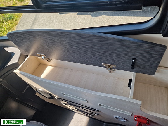 Challenger Sirius 2060 – 2021-modell – Automat – Solcelle – 100 Ah Litium – Meget velholdt 15 of 30