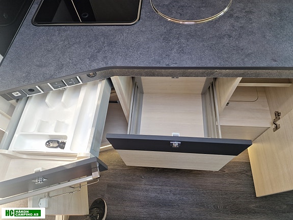Challenger Sirius 2060 – 2021-modell – Automat – Solcelle – 100 Ah Litium – Meget velholdt 20 of 30