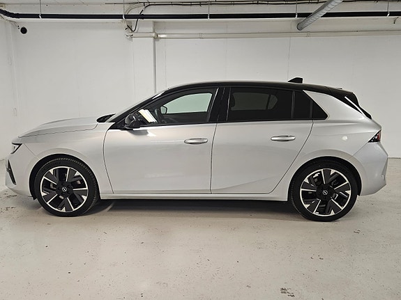 Opel Astra 4 of 5