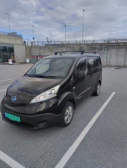 Nissan e-NV200 3 of 5