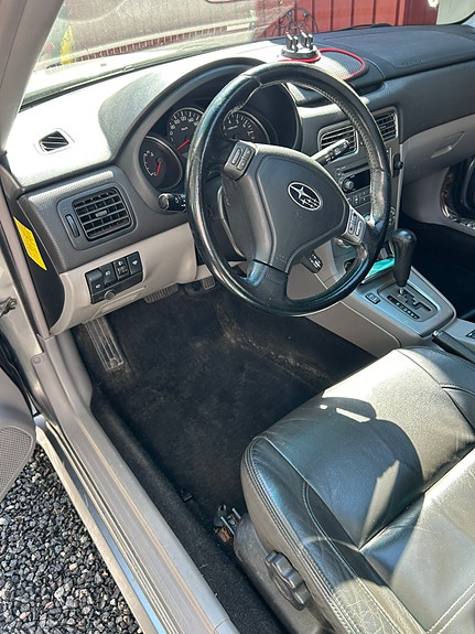 Subaru Forester 2 of 5