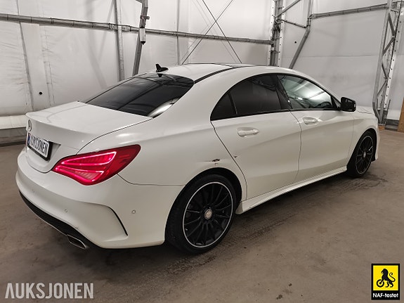 Mercedes-Benz CLA 4 of 5