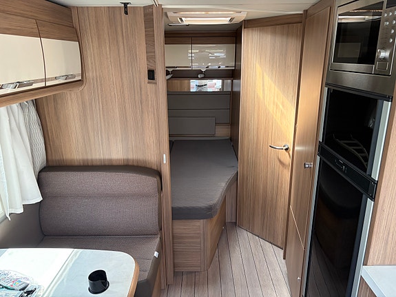 Knaus w08 650 14 of 14