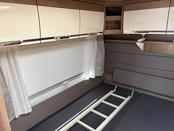 Knaus w08 650 7 of 14