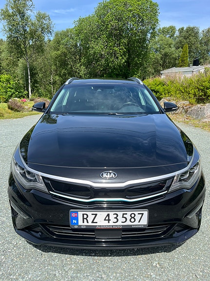 Kia Optima 2 of 5