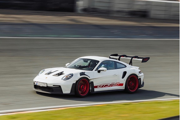 Porsche 911 GT3 RS 21 of 30