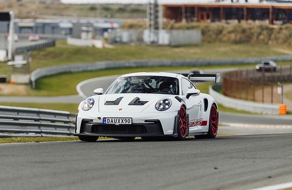 Porsche 911 GT3 RS 22 of 30