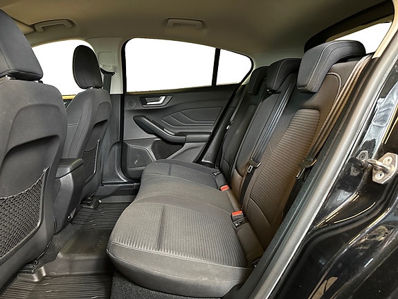 Ford Focus 14 of 30