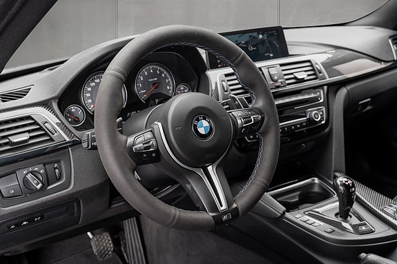 BMW M4 25 of 30