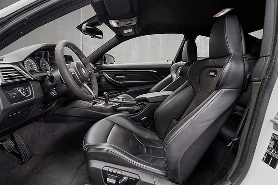 BMW M4 15 of 30