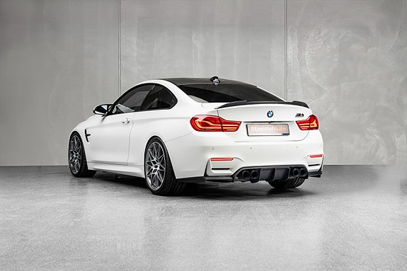 BMW M4 6 of 30
