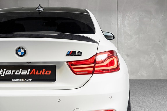BMW M4 8 of 30