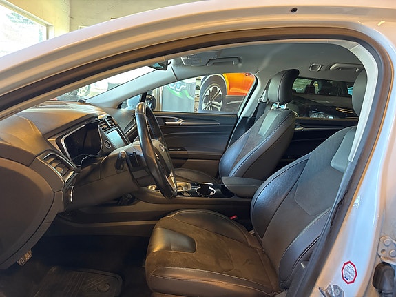 Ford Mondeo 11 of 26