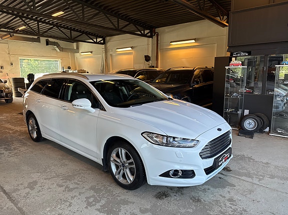 Ford Mondeo 3 of 26