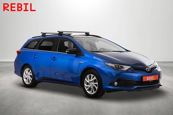 Toyota Auris 4 of 5