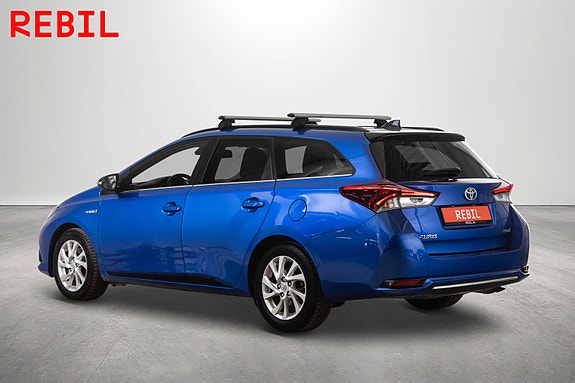 Toyota Auris 5 of 5