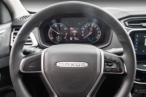Maxus T90 EV 17 of 29