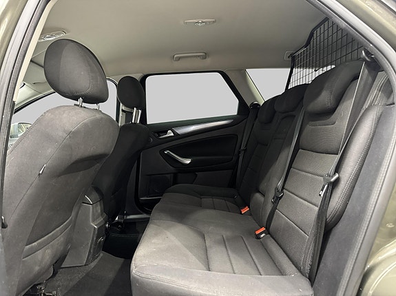 Ford Mondeo 13 of 26