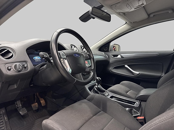 Ford Mondeo 11 of 26