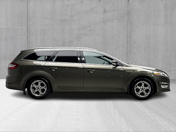 Ford Mondeo 3 of 26