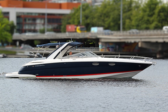NY PRIS! MEGET VAKKER KVALITETSBÅT:  Regal 3350 - GI BUD 6 of 30