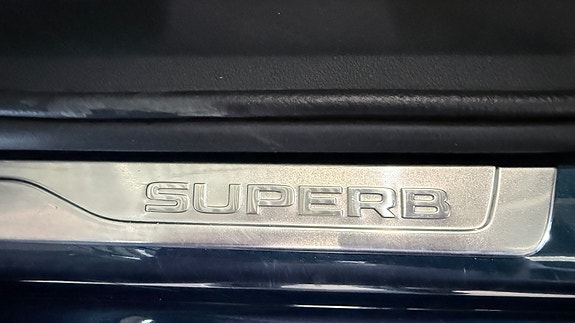 Skoda Superb 28 of 30