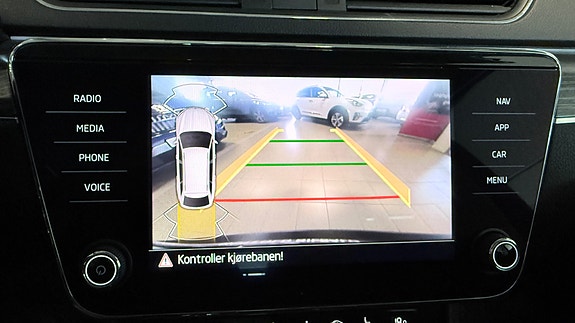 Skoda Superb 22 of 30