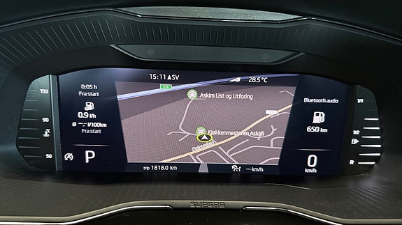 Skoda Superb 9 of 30