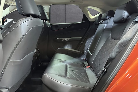 Lexus NX450h 12 of 22