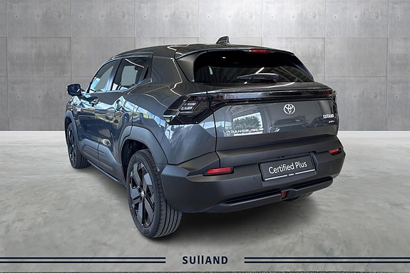 Toyota Urban Cruiser 3 of 5