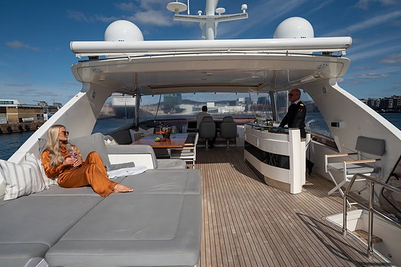 Exclusiv Princess 85 for Charter 26 of 30