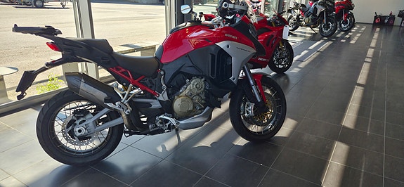 Ducati Multistrada V4 5 of 5