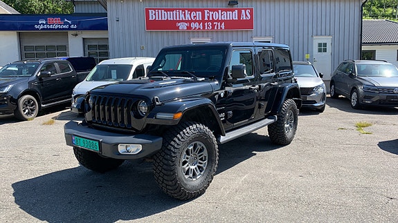 Jeep Wrangler 2 of 5